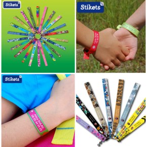 3 bracelets d&rsquo;identification Stikets à gagner #1 – 4 ans du&nbsp;blog
